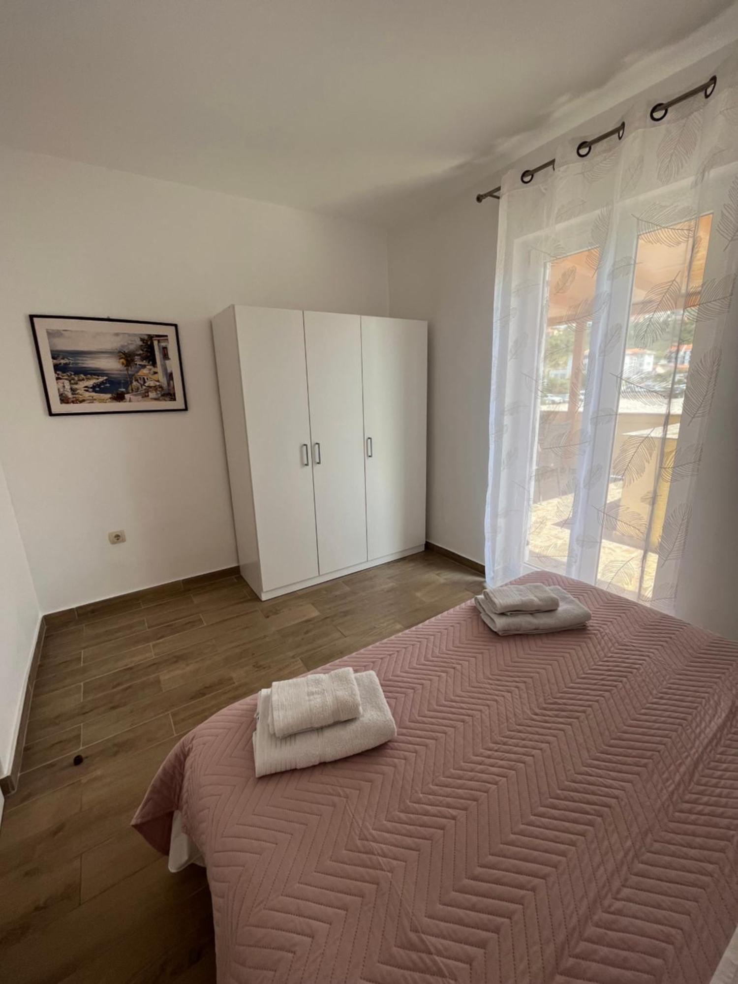 Apartments And Rooms Markovski Palit Kültér fotó